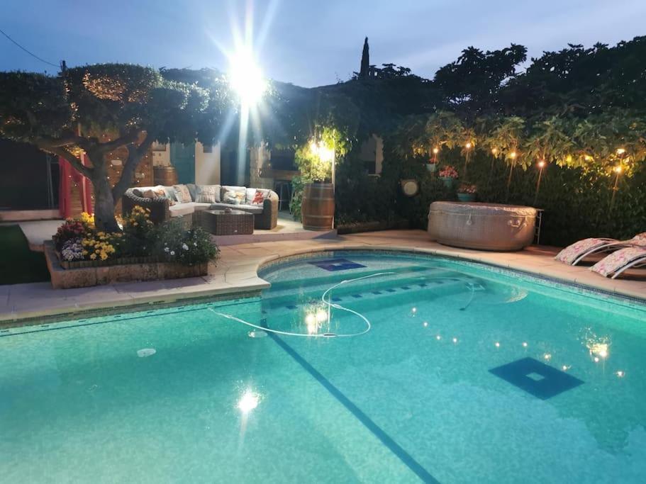 Le Jardin De Mae Apartment Bouc-Bel-Air Exterior foto