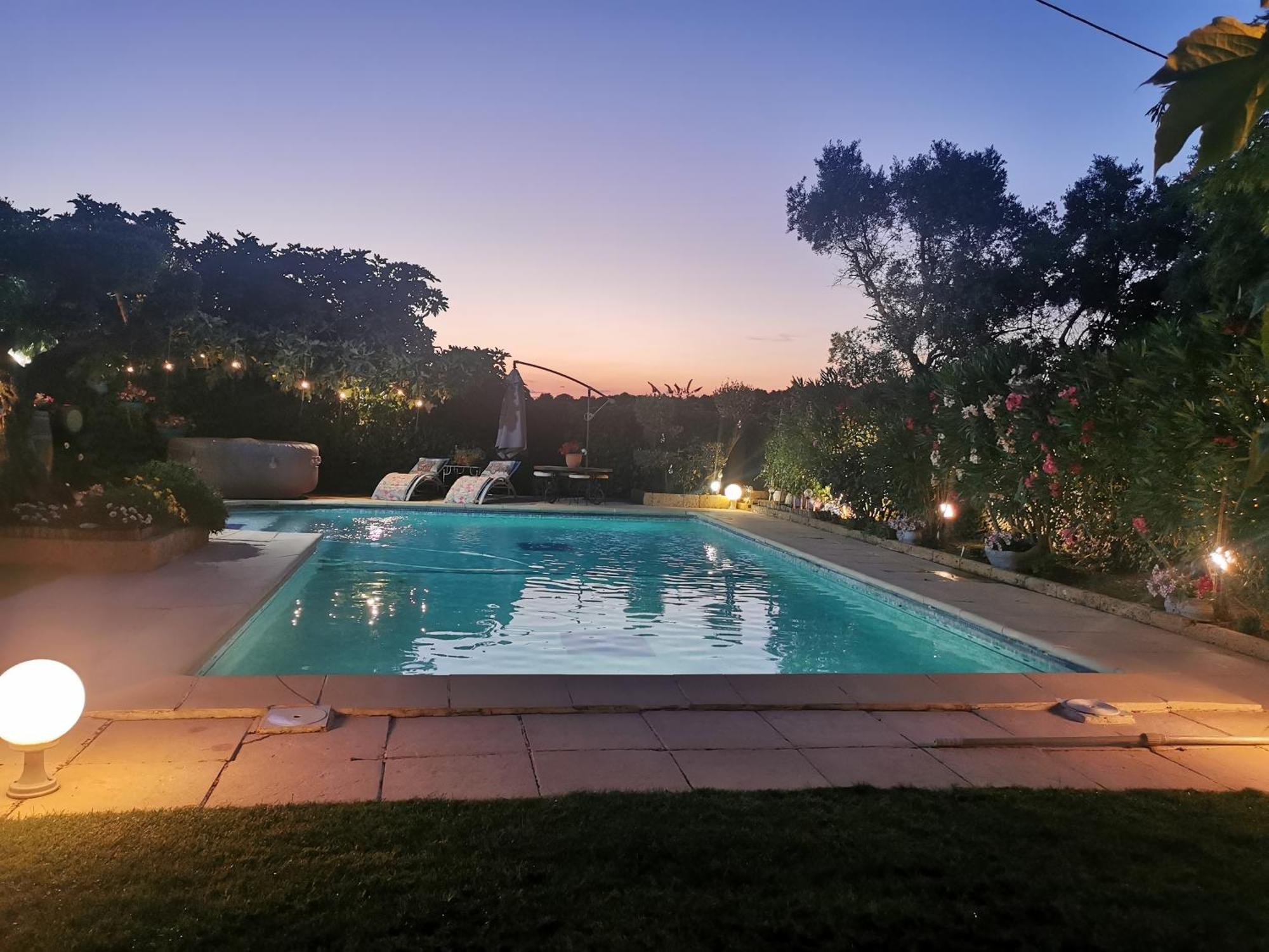 Le Jardin De Mae Apartment Bouc-Bel-Air Exterior foto